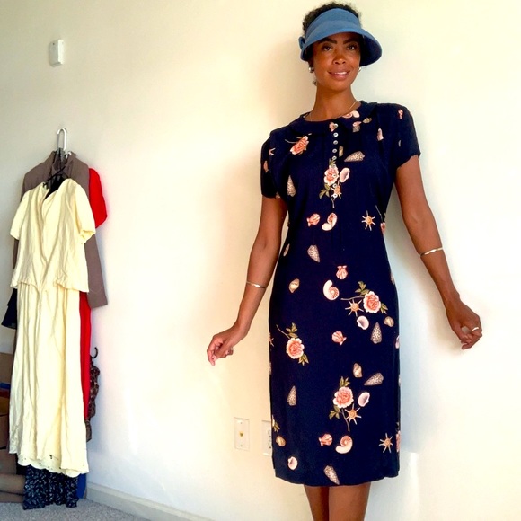 Vintage seashell dress - Picture 3 of 4